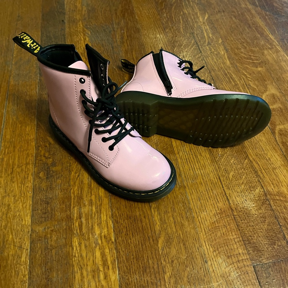 Dr. Martins AirWait